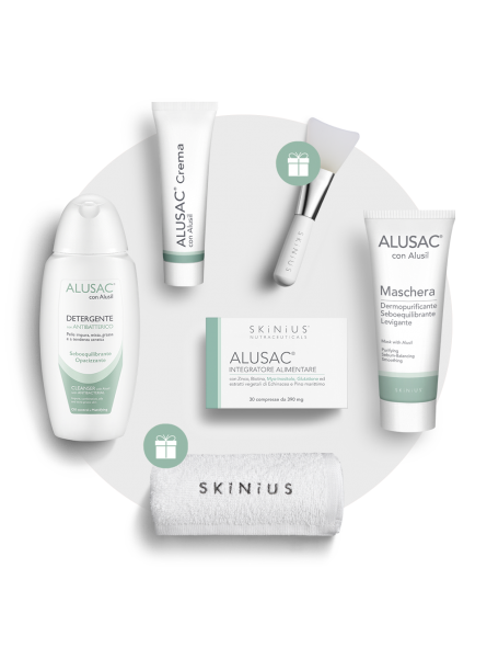 Alusac Complete kit unisce un trattamento IN&OUT contro pelle mista, grassa e a tendenza acneica.